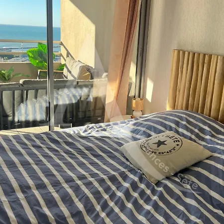 T3 Avec Grande Terrasse Et Vue Panoramique Sur La *